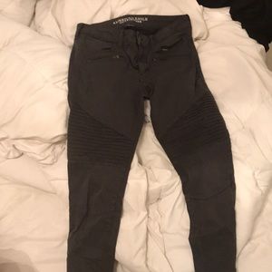 American Eagle gray moto jeggings